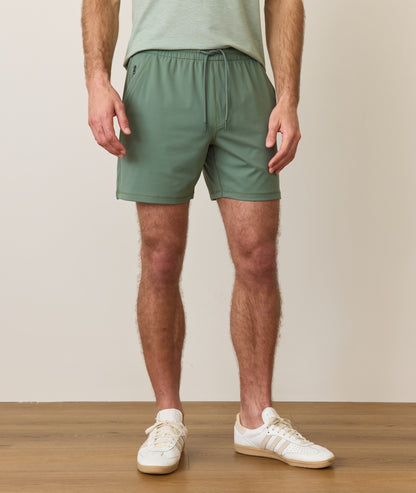 7" Sunday Stretch Short